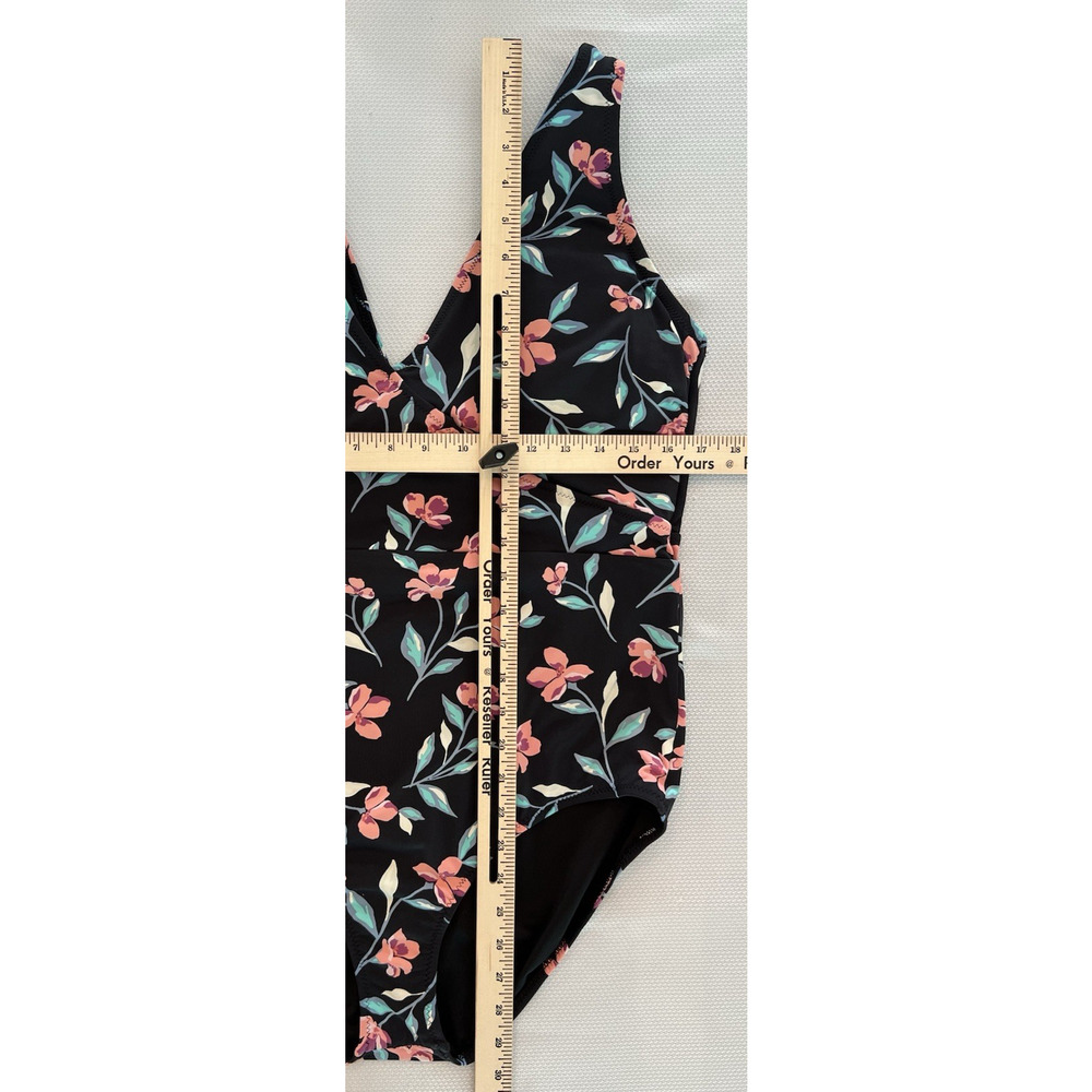 LANDS END SZ 16 Black Floral EUC‎ Beach Summer Vacation Pool Luxury V Neck Boat - Picture 6 of 9